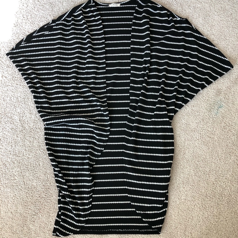 Olivia Rae Striped Cardigan B/W Sz XL